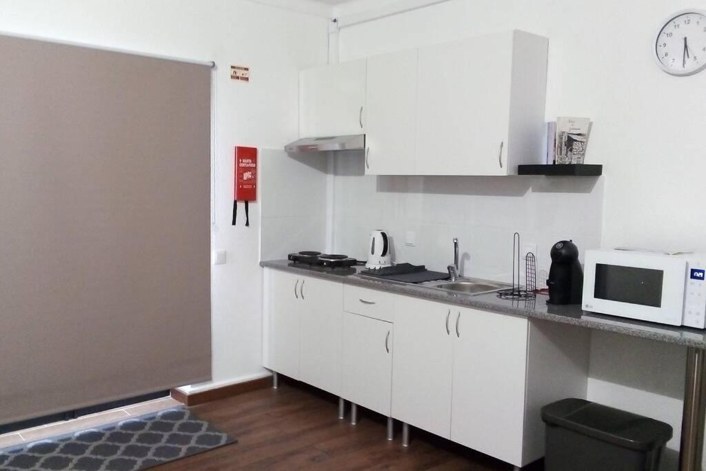 De Ca - Suite Com Acesso Independente E Kitchenette 洛萨 外观 照片